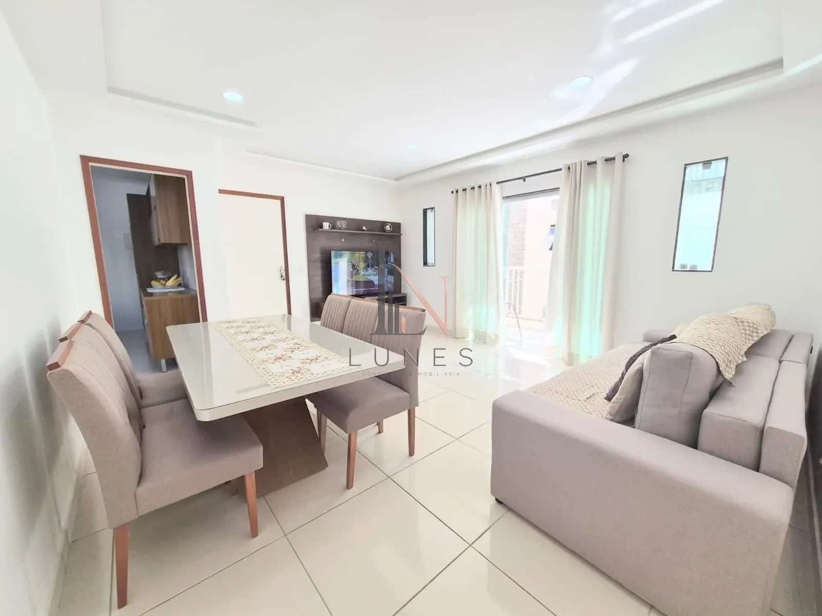 Apartamento na Avenida Praiana
